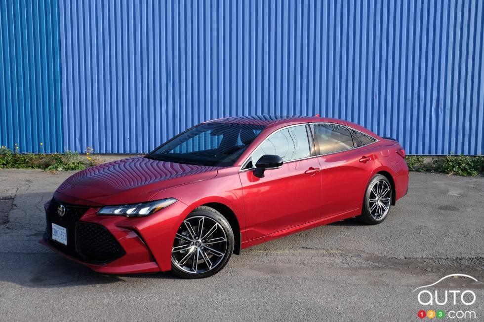 The new 2019 Toyota Avalon