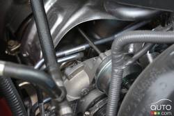 Détail du moteur de l'Infiniti Q50 2016