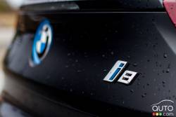 2016 BMW i8 model badge