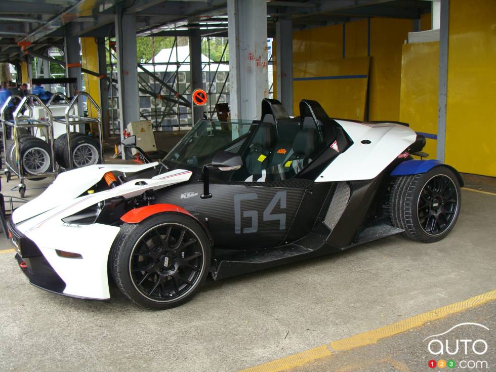 action en piste et hors piste