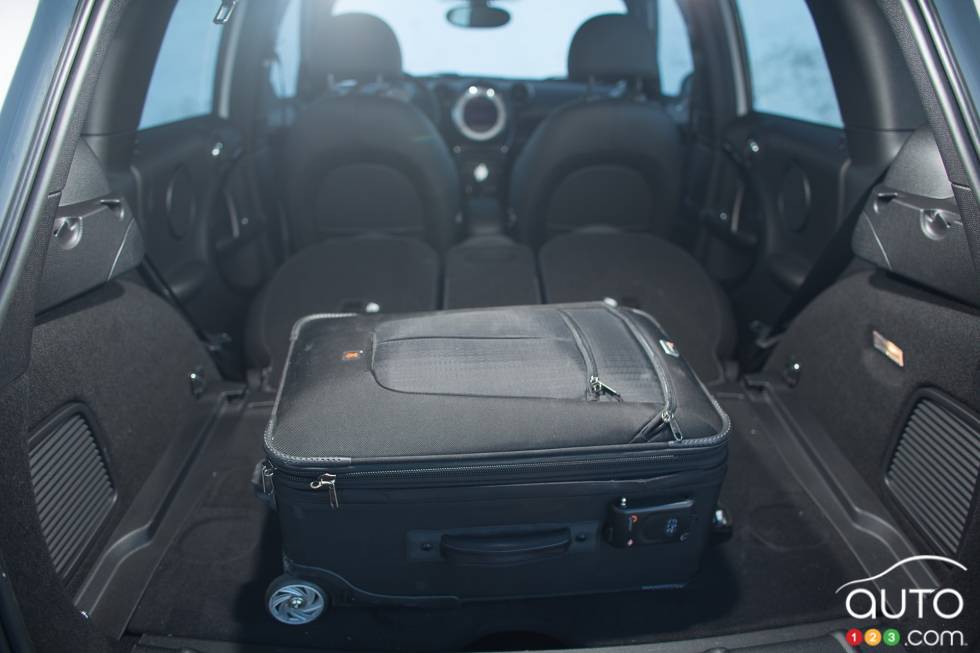 Cargo space with the rear seats folded down