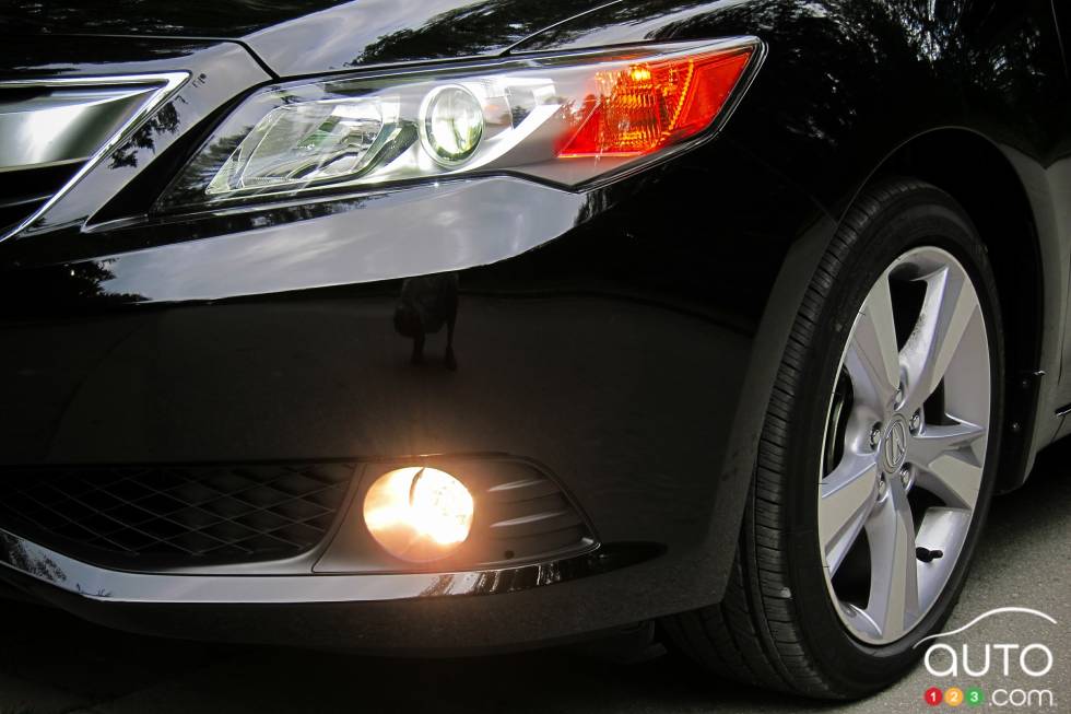 Antibrouillard avant gauche