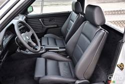 BMW E30 M3 pickup front seats
