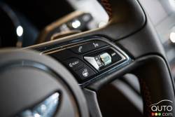 Commande pour audio au volant de la Bentley Bentayga 2017