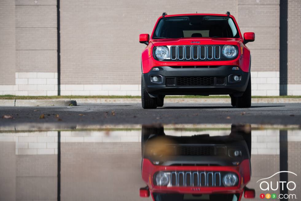 Vue de face du Jeep Renegade 2016