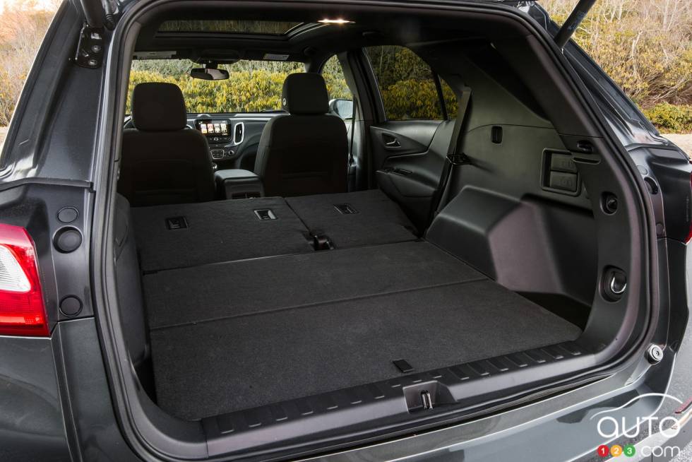 Coffre arrière avec banquette abaissée