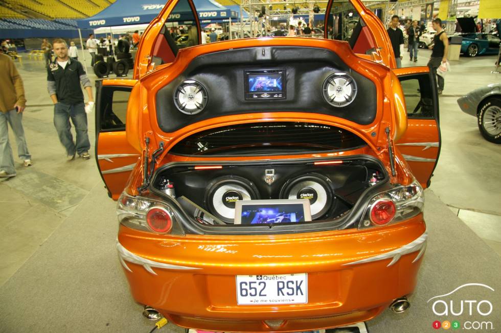 Montreal National Sport Compact 2006