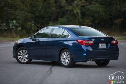 2016 Subaru legacy 2.5i Touring rear 3/4 view
