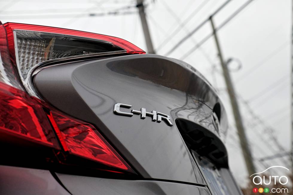 Here is the new 2019 Toyota C-HR