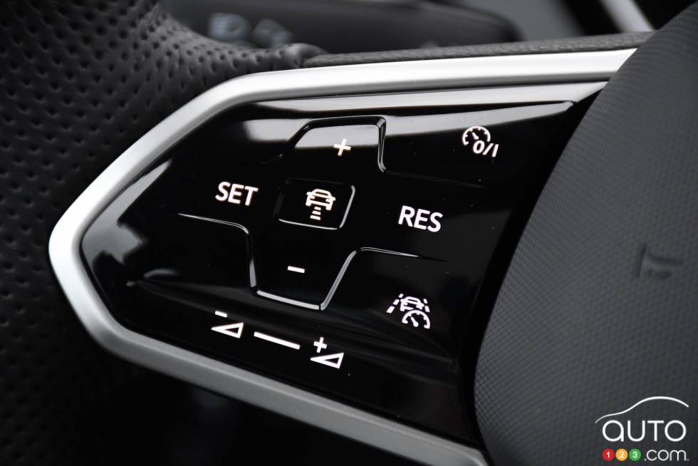 We drive the 2022 Volkswagen Jetta and Jetta GLI