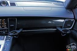 2016 Porsche Panamera GTS interior details