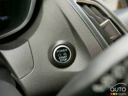 Bouton de démarrage et arrêt du moteur de la Ford Focus EV 2016