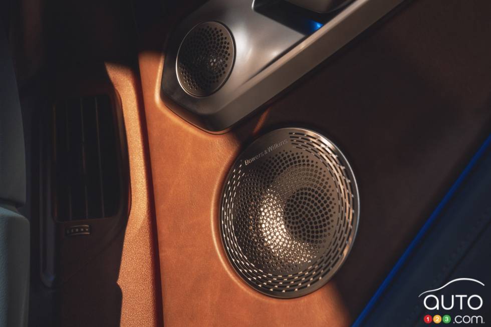 Introducing rhe 2023 BMW XM