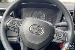 Nous conduisons la Toyota Corolla L manuelle 2021