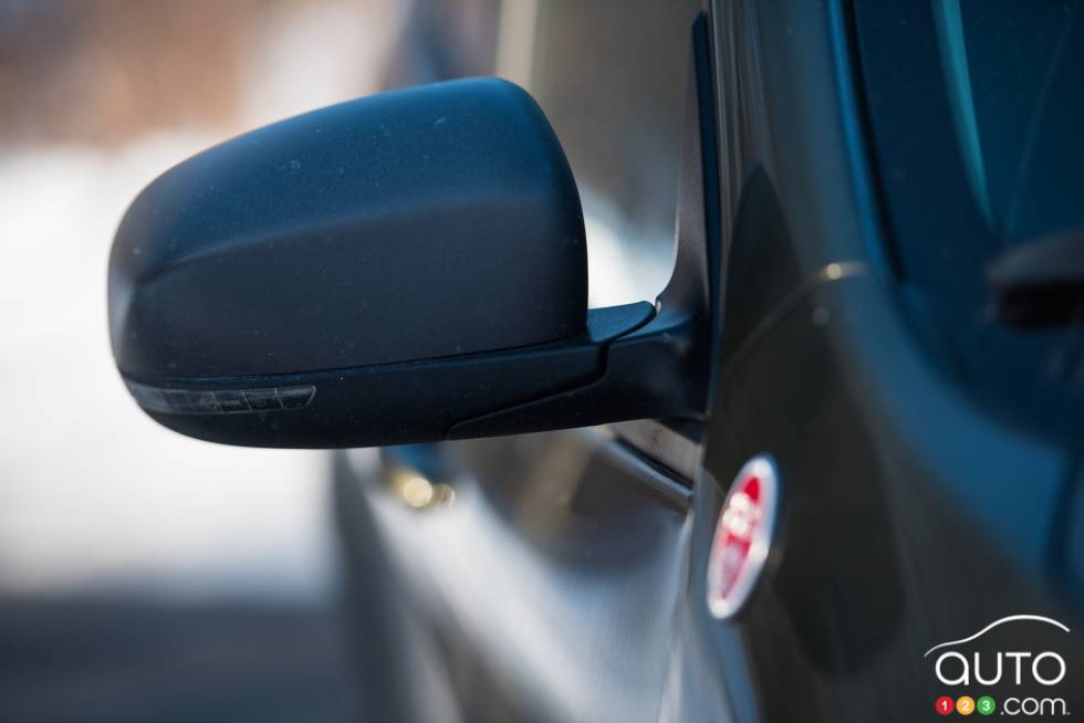 2016 Jeep Cherokee Trailhawk mirror