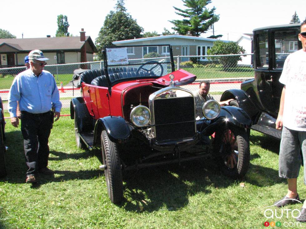 Les Belles Autos d'hier 2006