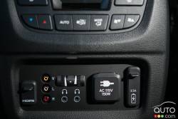 2016 Honda Pilot Touring rear seats entertainment control