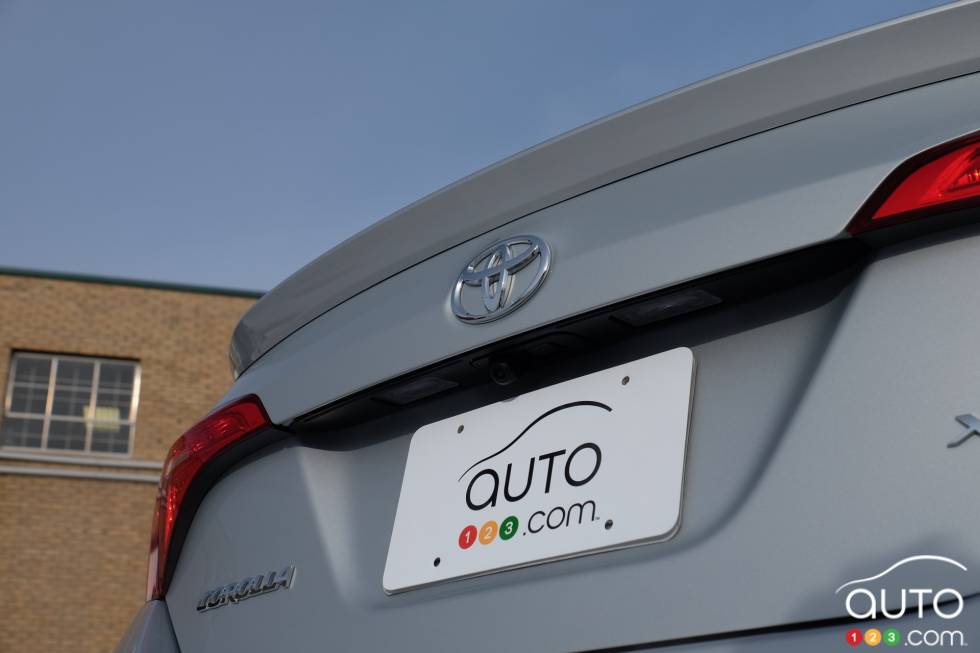 We test drive the new 2019 Toyota Corolla 