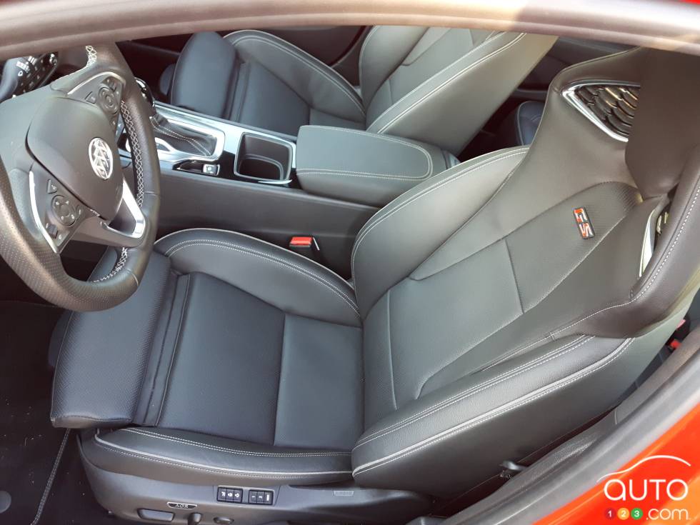 Photos de la Buick Regal Sportback GS 2018