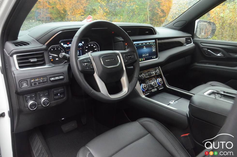 Nous conduisons le GMC Yukon 2021
