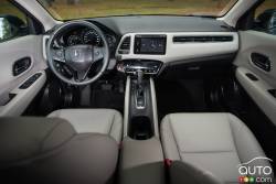 2016 Honda HR-V EX-L Navi dashboard
