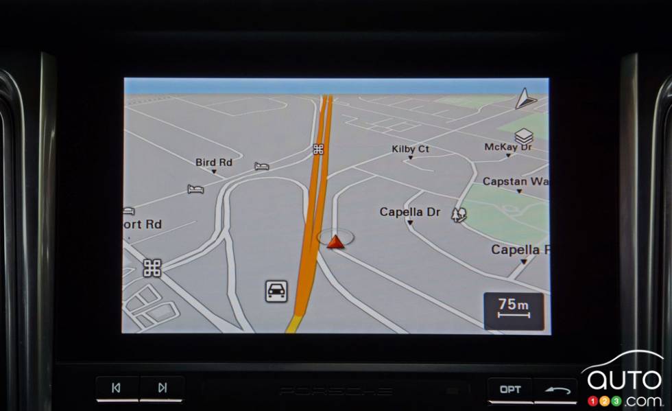 Écran info-divertissement de la Porsche Macan GTS 2017