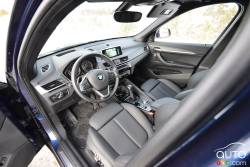Habitacle du conducteur de la BMW X1 2016