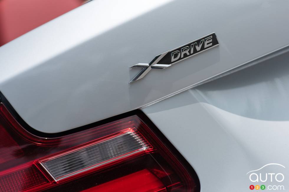 2015 BMW 228i xDrive Cabriolet exterior detail