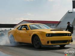 Dodge Challenger SRT Demon 2018, jaune, vue avant gauche