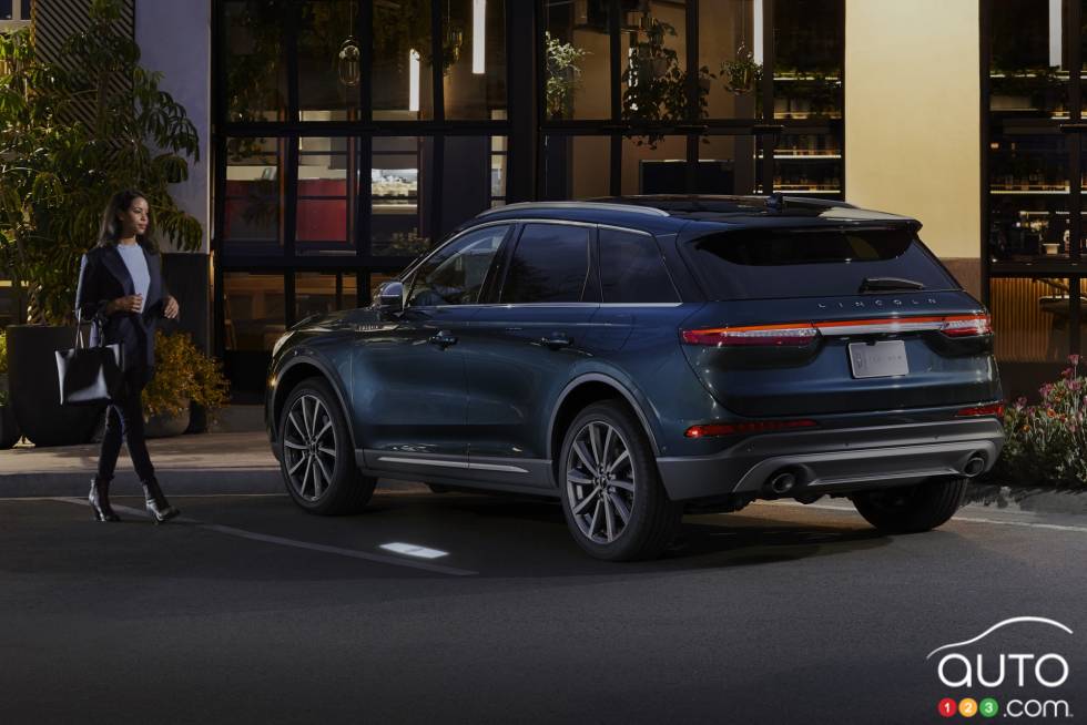 Introducing the 2020 Lincoln Corsair