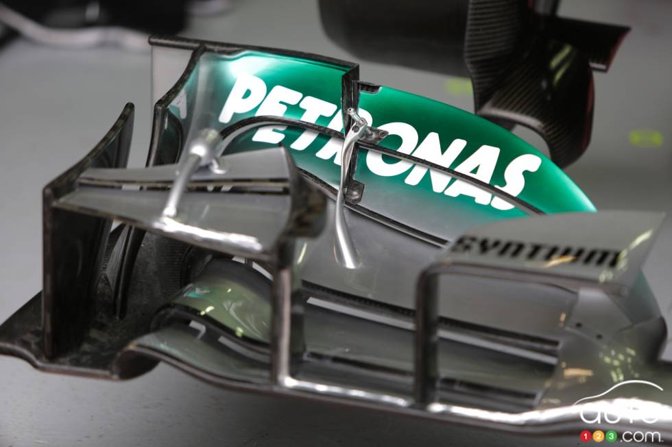 Partie de l'aileron avant de la Mercedes AMG Petronas