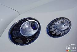 2016 Bentley Continental GT Speed Convertible headlight