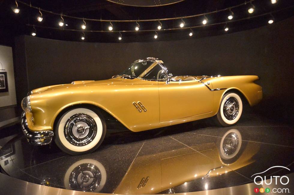 Découvrez le prototype Oldsmobile F-88 1954