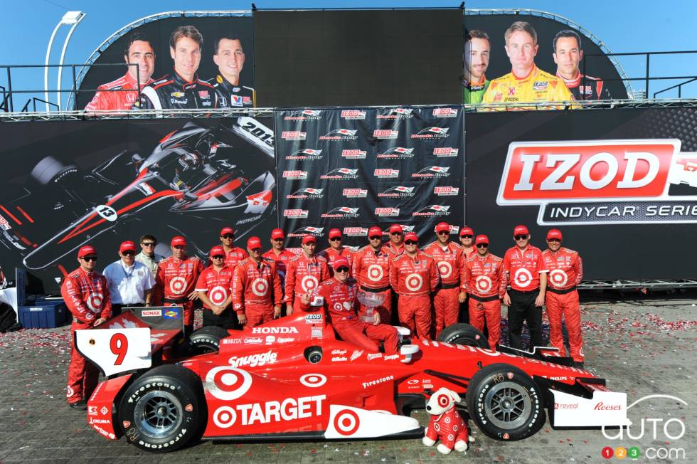 Scott Dixon and the whole Target Chip Ganassi Racing team