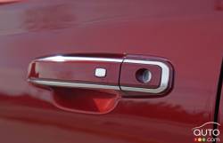 2016 GMC Yukon Denali keyless door handle