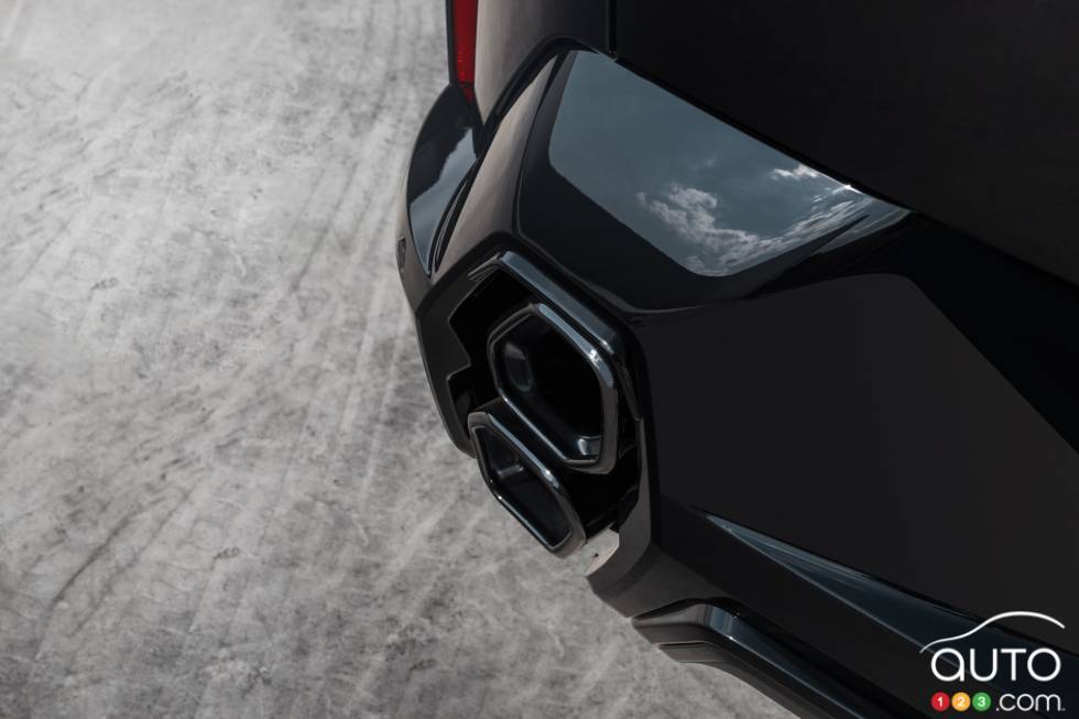 Introducing rhe 2023 BMW XM