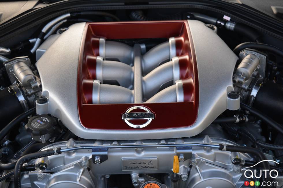 2017 Nissan GTR engine