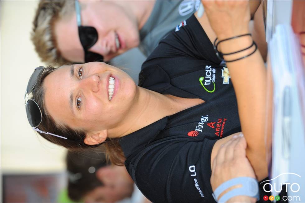 Simona De Silvestro, KV Racing Technology at autograph session