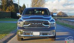 2017 Ram 1500 EcoDiesel Crew Cab Laramie Limited 4X4 front view