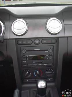 Ford Mustang Convertible 2006