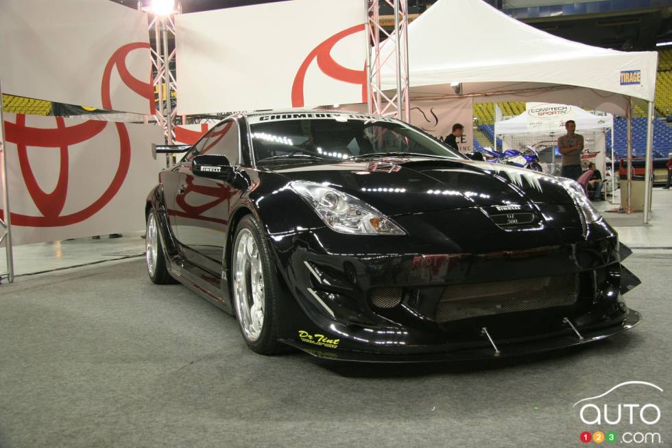 Montreal National Sport Compact 2006