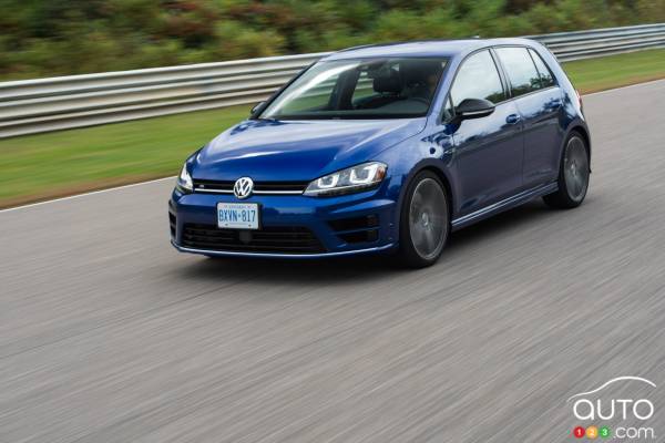 2016 Volkswagen Golf R pictures | Auto123