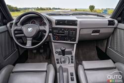 Tableau de bord de la BMW E30 M3