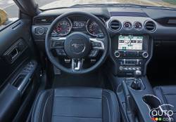 2016 Ford Mustang GT steering wheel