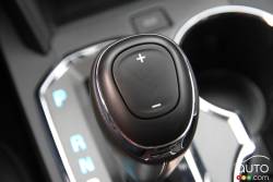 2016 Chevrolet Equinox LTZ shift knob