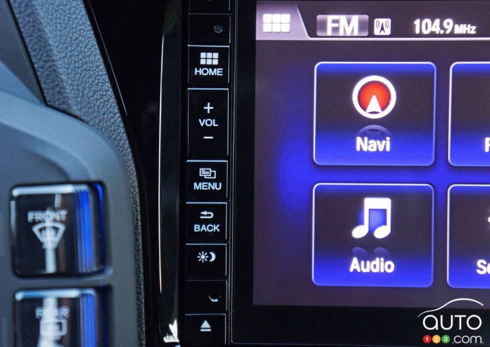 Système de contrôle de l'info divertissement de la Honda CRZ 2016