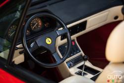 1989 Ferrari Mondial T steering wheel