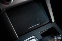2016 Subaru legacy 2.5i Touring interior details