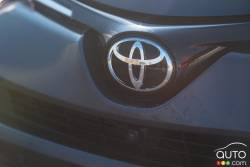 2016 Toyota Rav4 AWD limited manufacturer badge