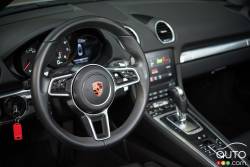 2017 Porsche 718 Boxster steering wheel
